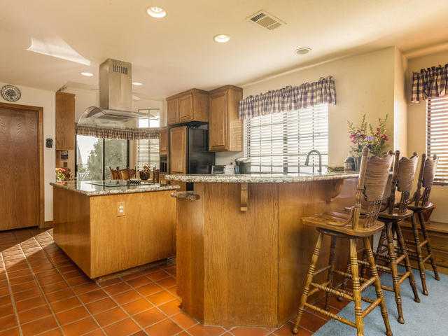 14544 Cedar Ridge Court Poway, CA 92064 - Photo 6 of 25 Gallery Image 6