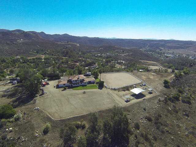 14544 Cedar Ridge Court Poway, CA 92064 - Photo 9 of 25 Gallery Image 9