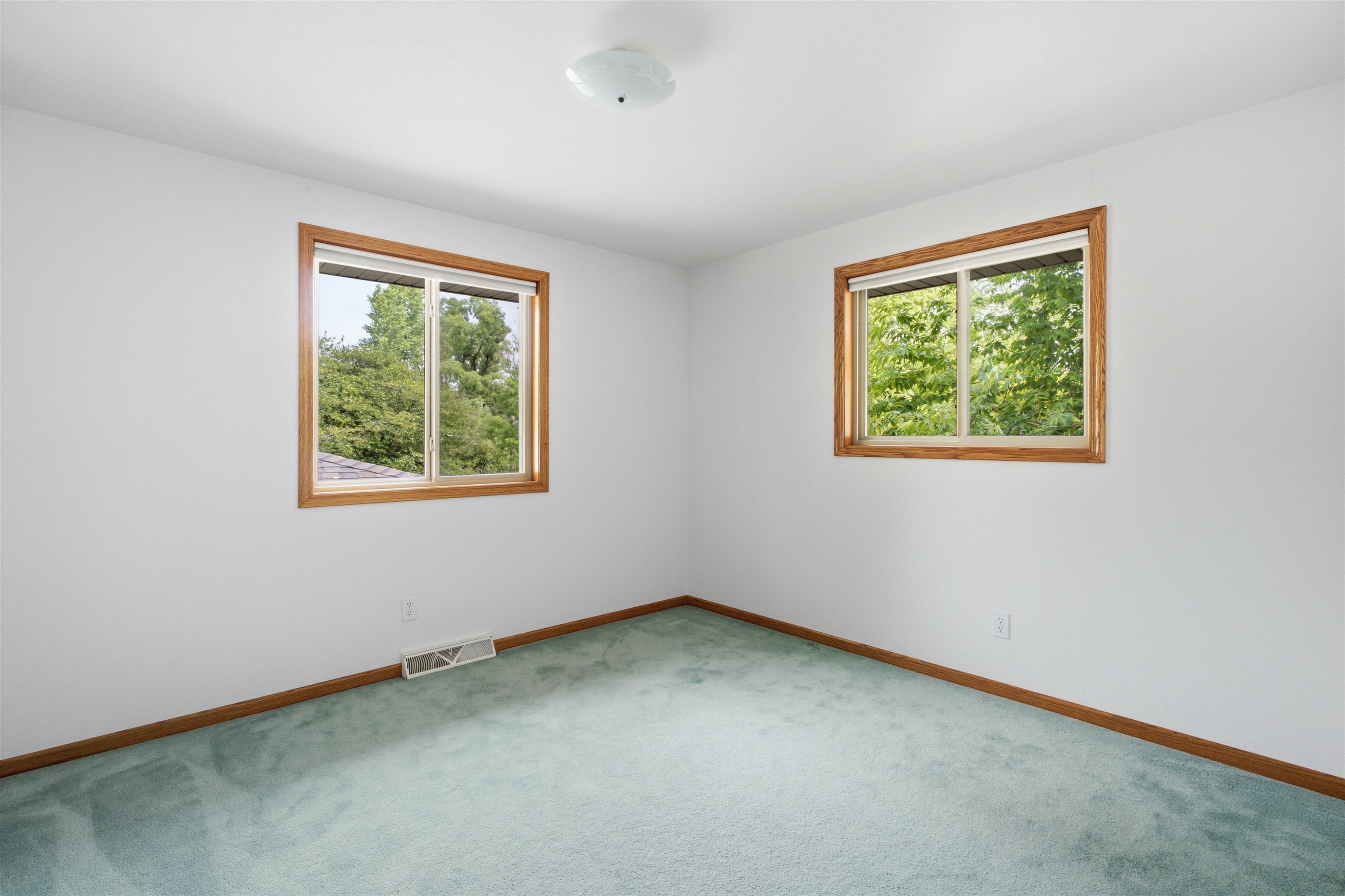2581 White Pine Road Suamico, WI 54313 - Photo 22 of 47