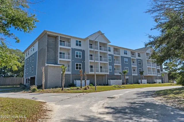 $1,850 | 2272 Dolphin Shores Drive Southwest, Unit 407, Supply, NC 28462