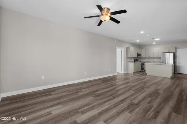 $1,850 | 2272 Dolphin Shores Drive Southwest, Unit 407, Supply, NC 28462