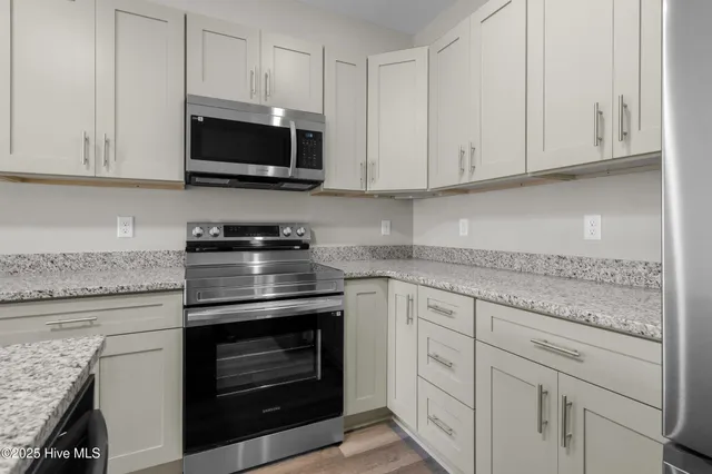 $1,850 | 2272 Dolphin Shores Drive Southwest, Unit 407, Supply, NC 28462