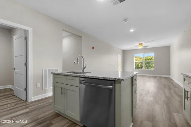 $1,850 | 2272 Dolphin Shores Drive Southwest, Unit 407, Supply, NC 28462