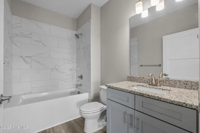 $1,850 | 2272 Dolphin Shores Drive Southwest, Unit 407, Supply, NC 28462