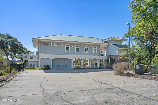 $1,850 | 2272 Dolphin Shores Drive Southwest, Unit 407, Supply, NC 28462