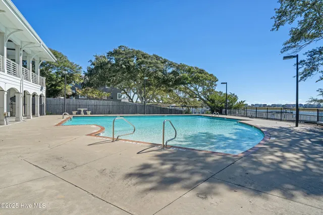 $1,850 | 2272 Dolphin Shores Drive Southwest, Unit 407, Supply, NC 28462