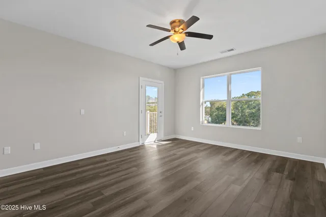 $1,850 | 2272 Dolphin Shores Drive Southwest, Unit 407, Supply, NC 28462