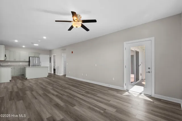 $1,850 | 2272 Dolphin Shores Drive Southwest, Unit 407, Supply, NC 28462