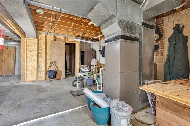 $975,000 | 14805 Southeast McBee Chappel Drive, Braymer, MO 64624