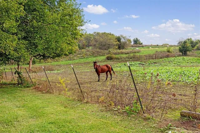 $975,000 | 14805 Southeast McBee Chappel Drive, Braymer, MO 64624