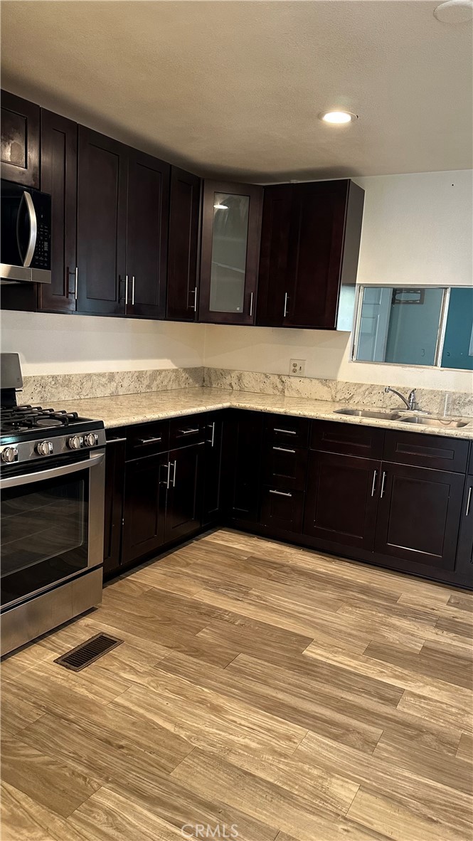 1025 South Riverside Avenue, Unit 21 Rialto, CA 92376 - Photo 13 of 20 Gallery Image 13