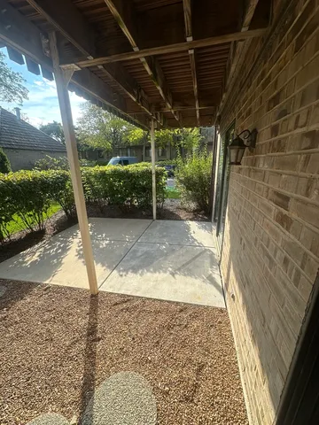 $2,200 | 1721 Northfield Square, Unit B, Northfield, IL 60093