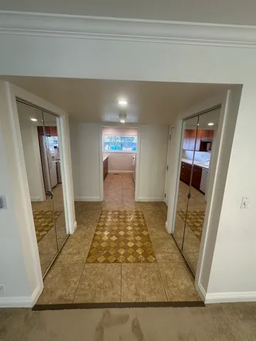 $2,200 | 1721 Northfield Square, Unit B, Northfield, IL 60093