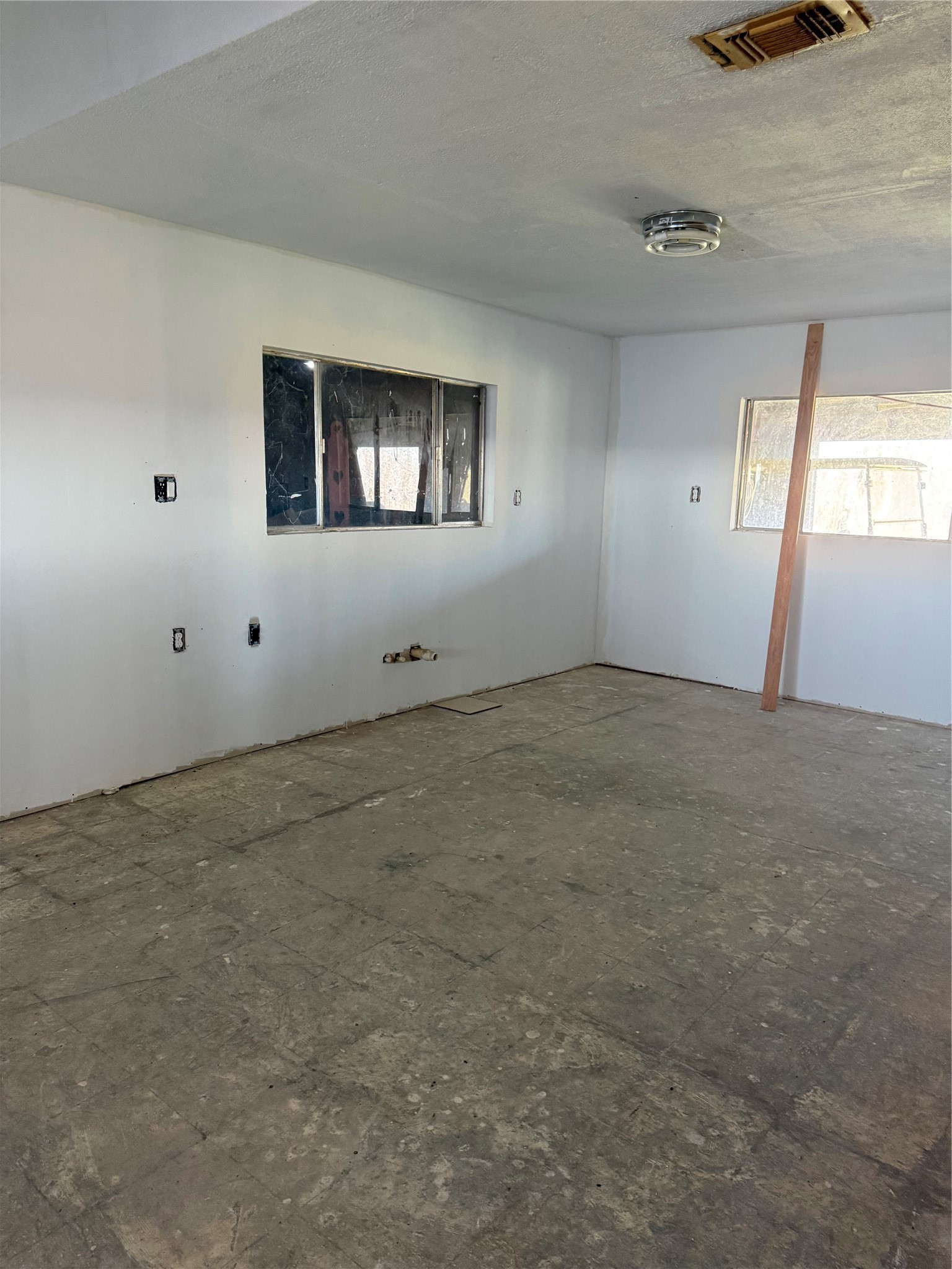 7738 North Farm To Market 331 Road Bellville, TX 77418 - Photo 16 of 41 an empty room with a window
