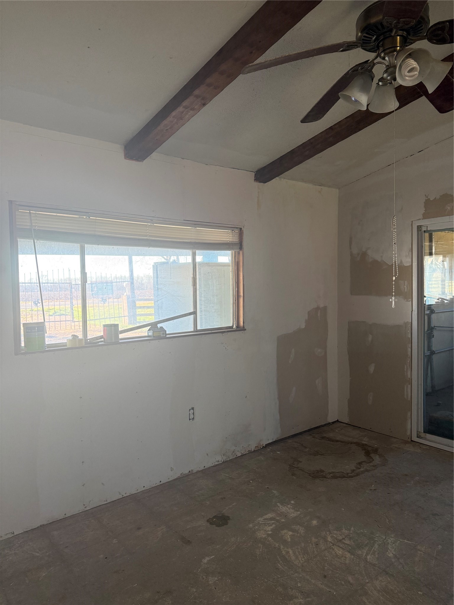7738 North Farm To Market 331 Road Bellville, TX 77418 - Photo 17 of 41 an empty room with windows