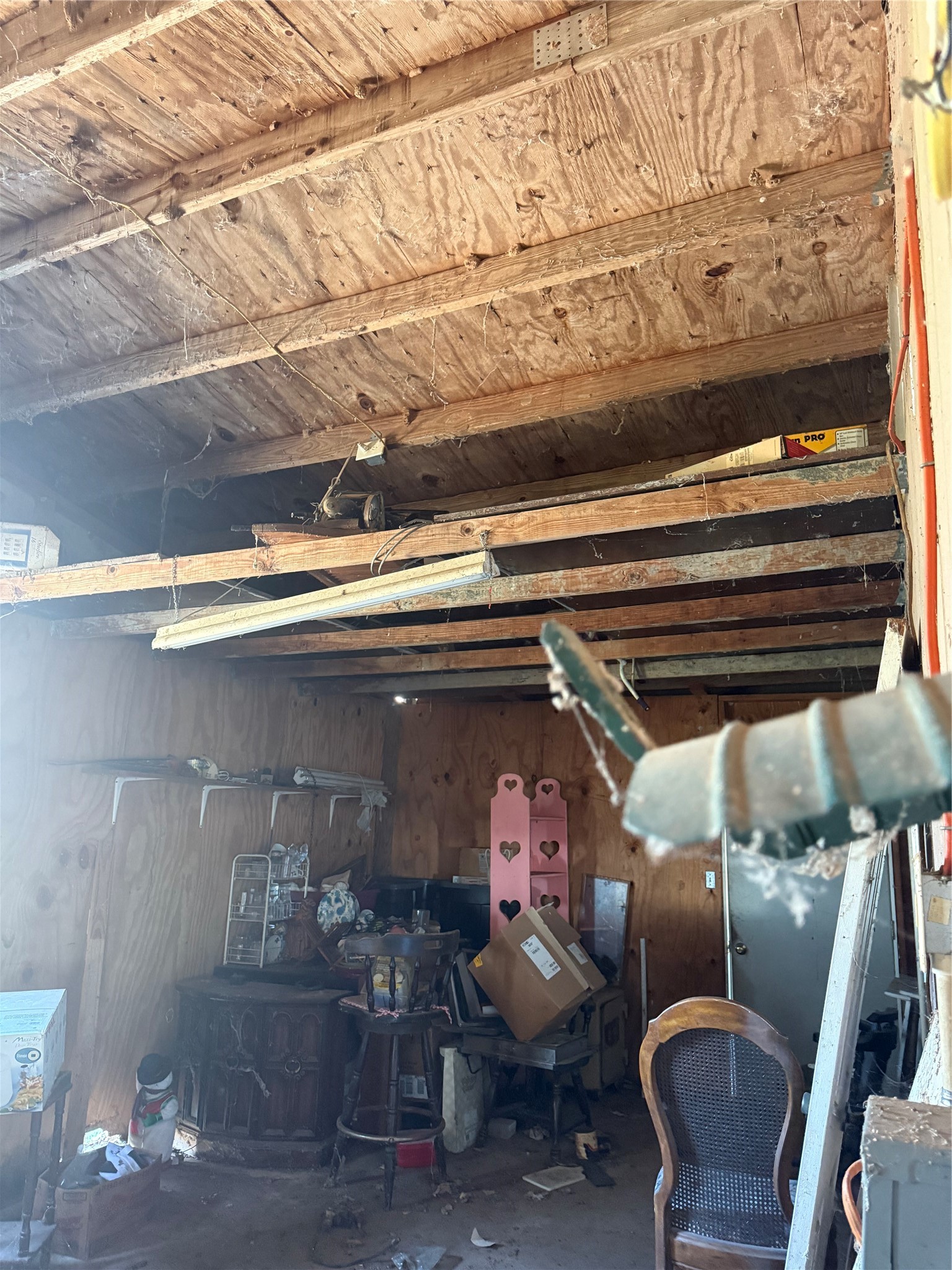 7738 North Farm To Market 331 Road Bellville, TX 77418 - Photo 21 of 41 a living room with furniture