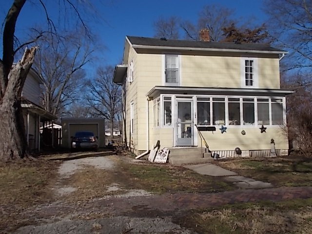 709 Maple Street Pana, IL 62557 - Photo 3 of 3