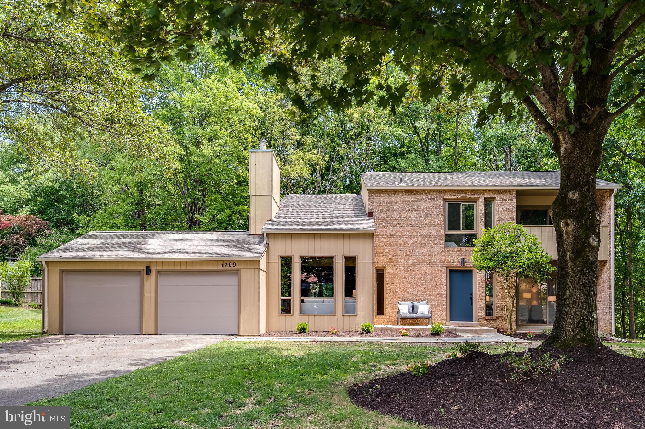 1409 Wolftrap Run Road Vienna, VA 22182 - Photo 3 of 34 Gallery Image 3