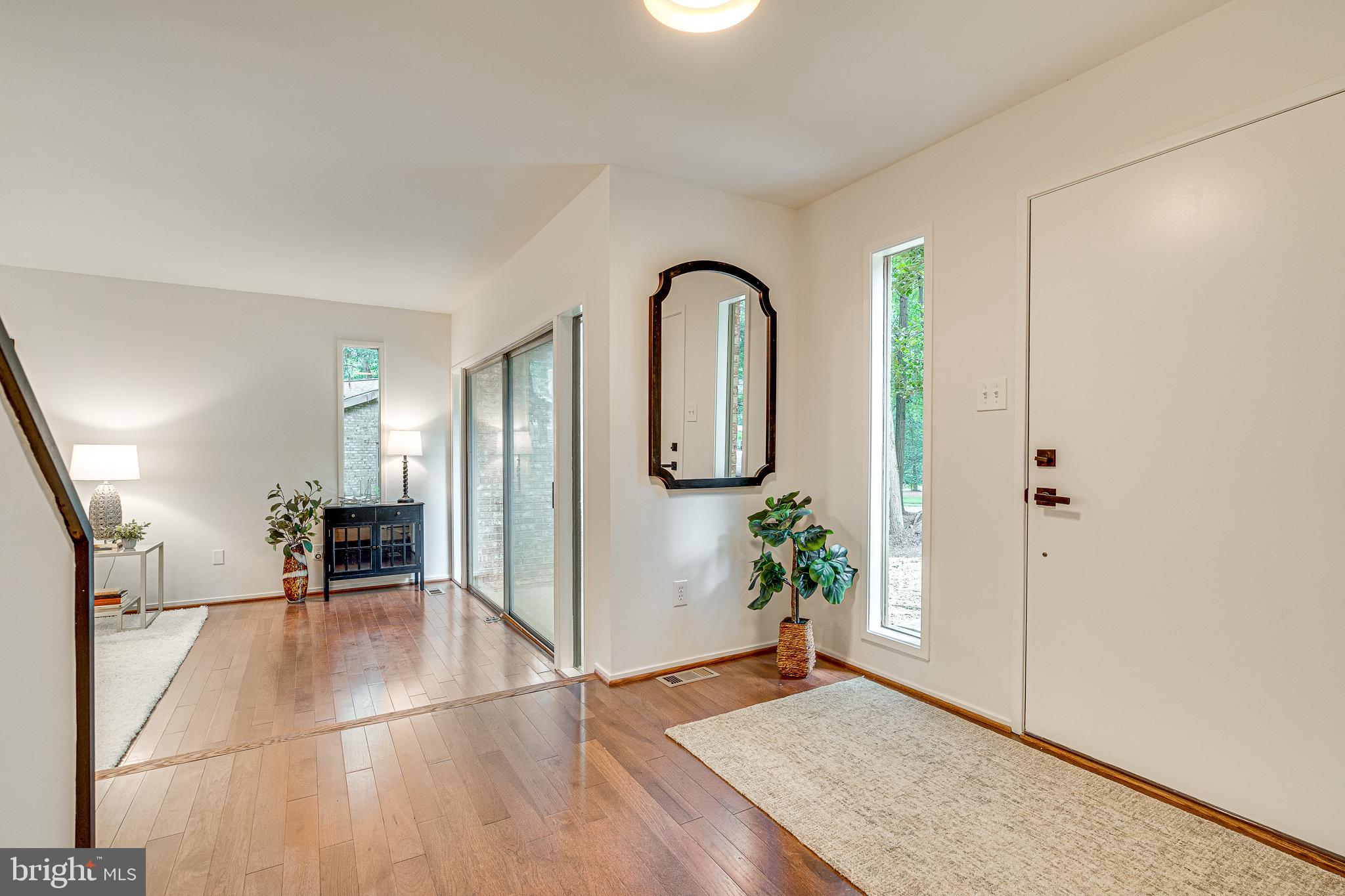 1409 Wolftrap Run Road Vienna, VA 22182 - Photo 6 of 34 Gallery Image 6