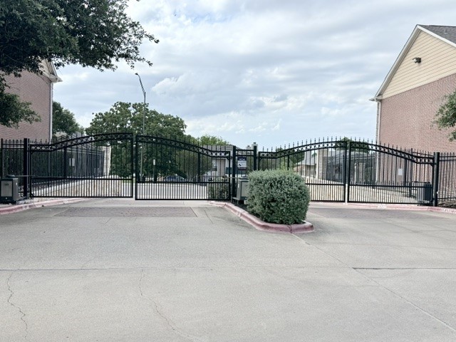 1000 Spring Loop, Unit 1806 College Station, TX 77840 - Photo 23 of 33 a view of backyard space