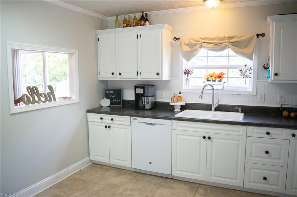 1110 Sandy Cross Road Reidsville, NC 27320 - Photo 7 of 19 Gallery Image 7