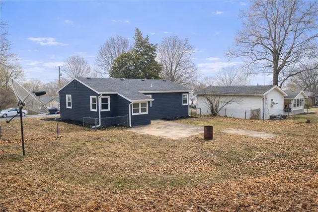 $194,900 | 3310 South 30th Street, St. Joseph, MO 64503