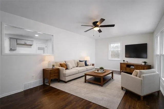 $194,900 | 3310 South 30th Street, St. Joseph, MO 64503