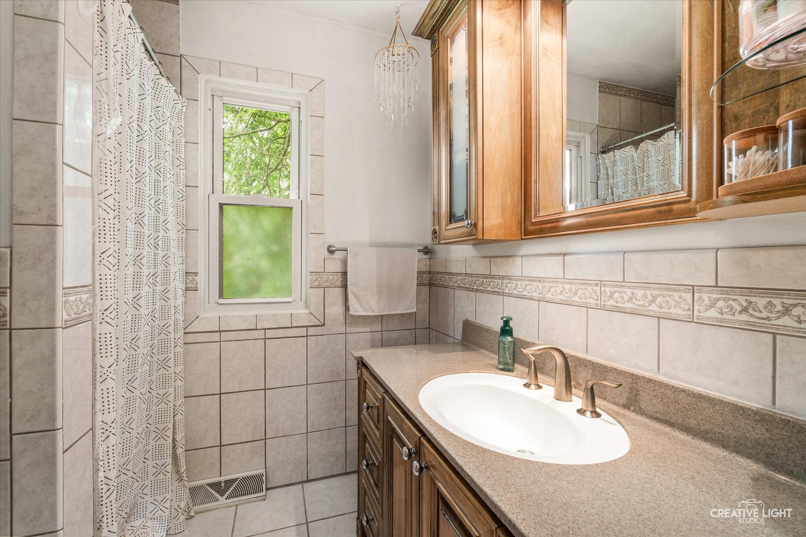 1350 Leverenz Road Naperville, IL 60564 - Photo 14 of 25