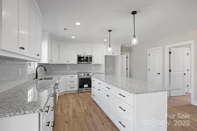 $475,000 | 2583 Wallace Acres Lane, Lincolnton, NC 28092