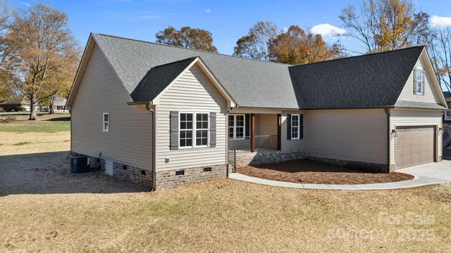 $475,000 | 2583 Wallace Acres Lane, Lincolnton, NC 28092