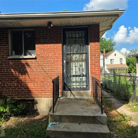 $76,900 | 5344 Northland Avenue, St. Louis, MO 63112