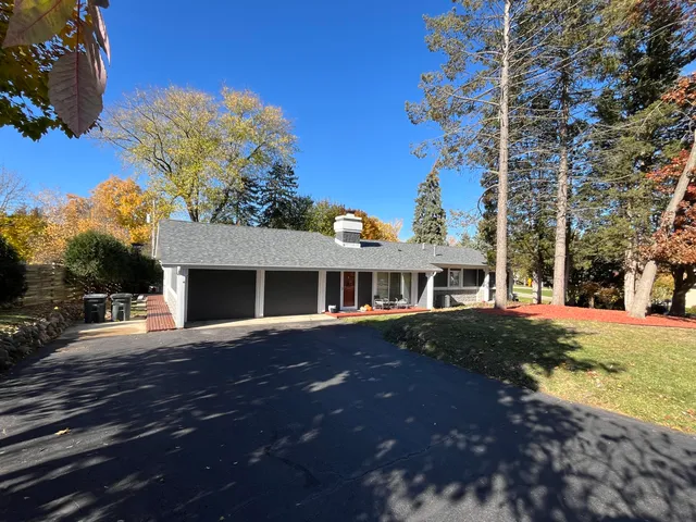 $409,900 | 12102 220th Avenue, Salem Lakes, WI 53104