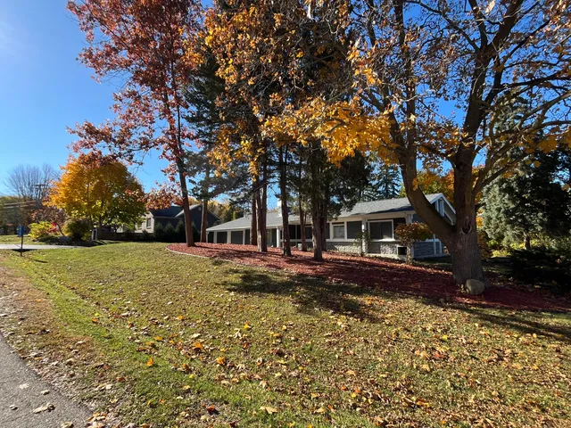 $409,900 | 12102 220th Avenue, Salem Lakes, WI 53104