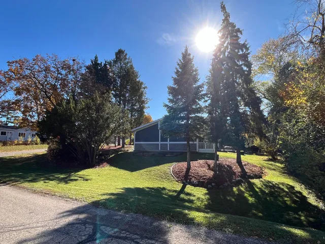 $409,900 | 12102 220th Avenue, Salem Lakes, WI 53104