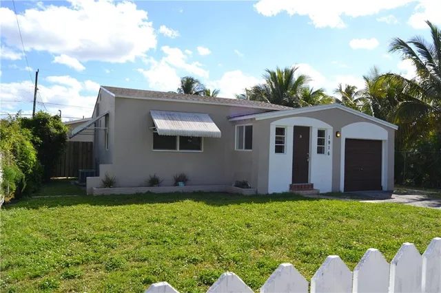 $1,500 | 1916 Scott Street, Hollywood, FL 33020