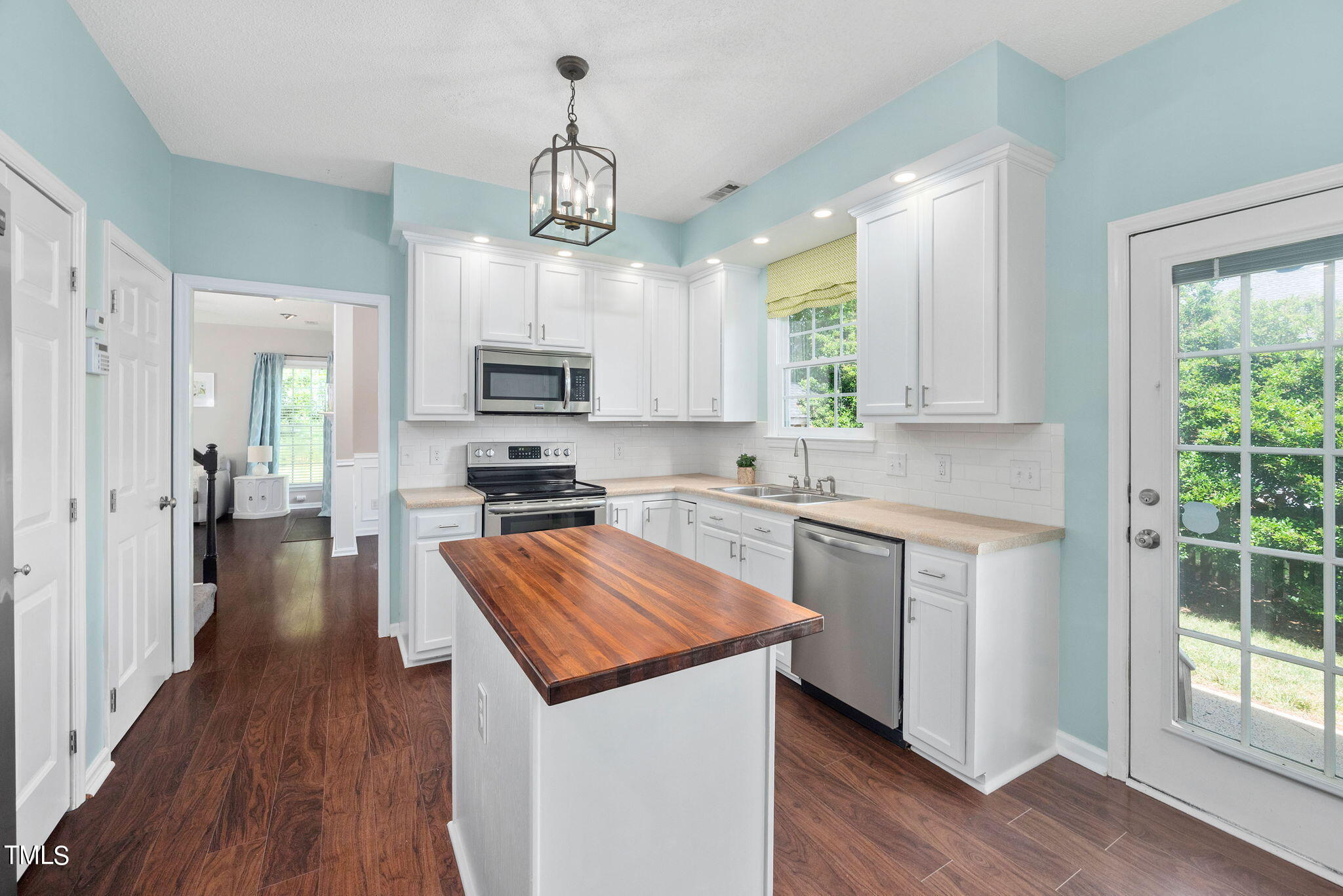 12441 Harcourt Drive Raleigh, NC 27613 - Photo 14 of 38 13