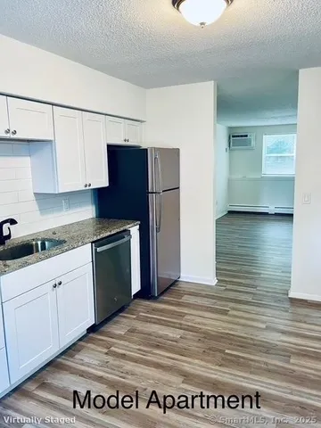 $1,950 | 100 Norton Park Road, Unit 2B2, Plainville, CT 06062