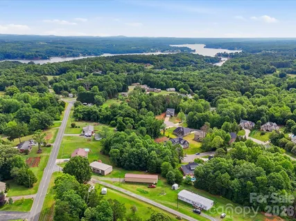 $40,000 | 3710 Whitney Drive Northeast, Hickory, NC 28601