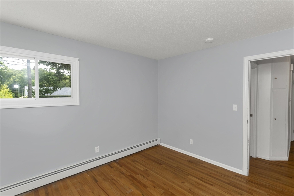 155 Old Farm Road Springfield, MA 01119 - Photo 12 of 33 Gallery Image 12