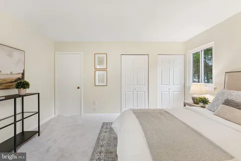 $480,000 | 12802 Valleywood Drive, Woodbridge, VA 22192