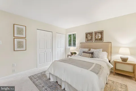 $480,000 | 12802 Valleywood Drive, Woodbridge, VA 22192