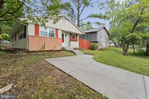 $480,000 | 12802 Valleywood Drive, Woodbridge, VA 22192