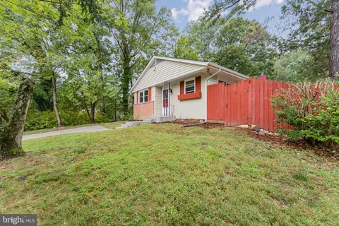 $480,000 | 12802 Valleywood Drive, Woodbridge, VA 22192