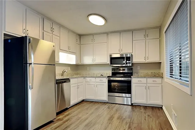 $1,945 | 2750 Herron Circle, Snellville, GA 30039