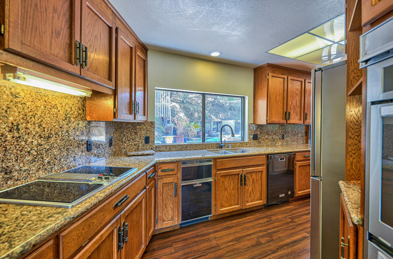 24585 Rimrock Canyon Road Salinas, CA 93908 - Photo 14 of 40 Gallery Image 14