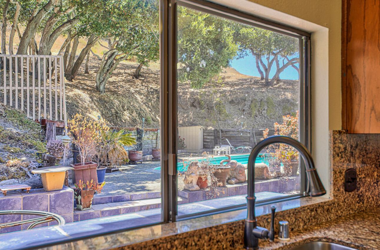 24585 Rimrock Canyon Road Salinas, CA 93908 - Photo 15 of 40 Gallery Image 15