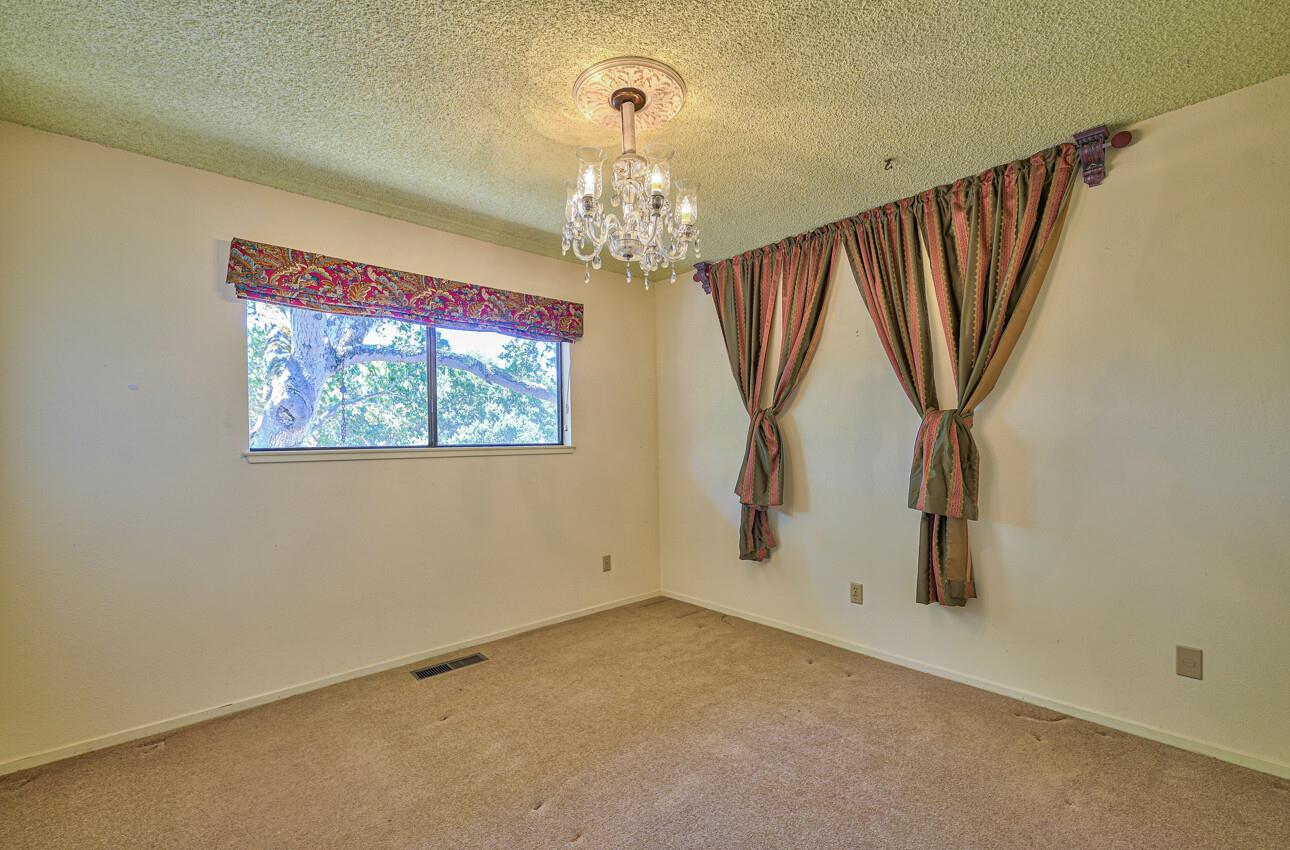 24585 Rimrock Canyon Road Salinas, CA 93908 - Photo 31 of 40 Gallery Image 31
