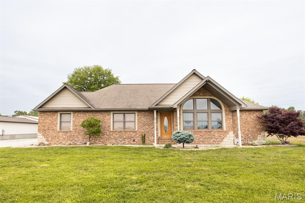 7045 Brickyard Road Mascoutah, IL 62258 - Photo 38 of 43