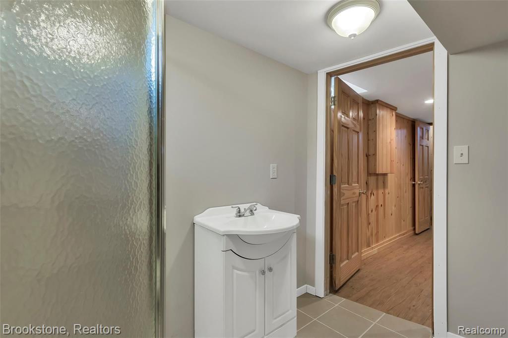 392 Winry Drive Rochester Hills, MI 48307 - Photo 29 of 35