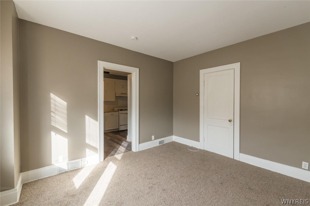 766 Columbus Parkway, Unit 3 Buffalo, NY 14213 - Photo 4 of 10